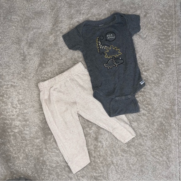 Baby clothes bundle - Picture 3 of 9